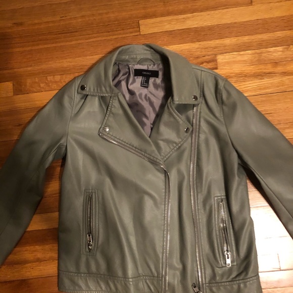 Green leather jacket - Picture 1 of 3